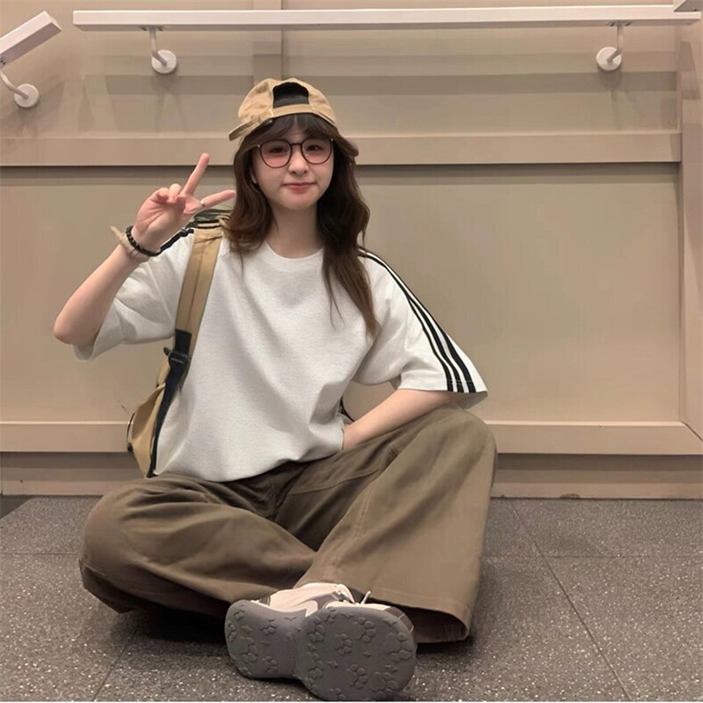 抖音得物品质二开240克宽松纯棉美式潮牌印花三条杠中性风短袖T恤，男装T恤，电商A486-1