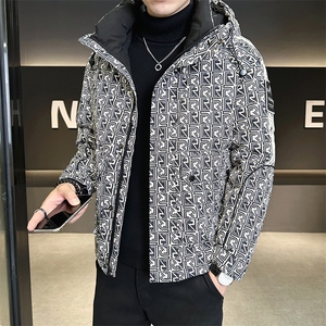 工装字母满印花羽绒服男 新款设计感连帽外套 A329-YR9865-P185图片