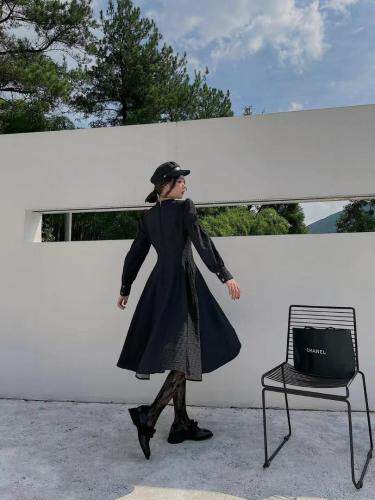 秋季新品，提花面料，高品质简约大方连衣裙，女装连衣裙，More-Lee