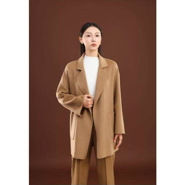 秋冬季纯山羊绒保暖经典V领简约垂感高级感中款羊绒大衣，女装羊绒大衣，卓冠羊绒