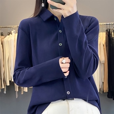 藏青色