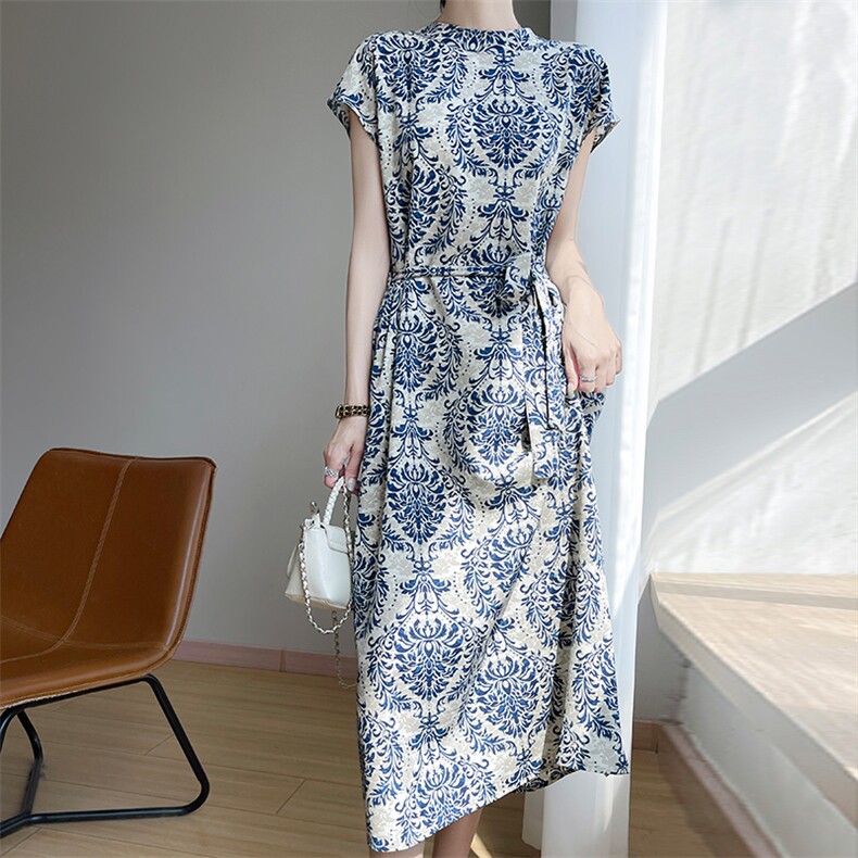 夏季缎面真丝短袖连衣裙女半高领拼色印花中长款过膝腰带A字长裙,女装连衣裙,圣丽羊绒