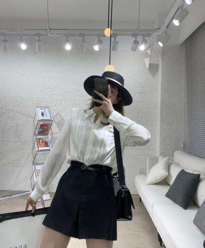 2??0??2??1??春款全面煥新??，女装，AMG