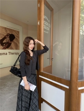 2025秋季文艺范针织开衫背心套装裙女日系复古格子半身长裙三件套，女装套装/套裙，2D034