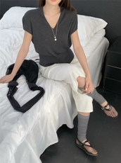 羊范V领天丝莱赛尔纯色小飞袖T恤女夏季薄款休闲时尚百搭显瘦短袖，女装T恤，斯尔特羊绒