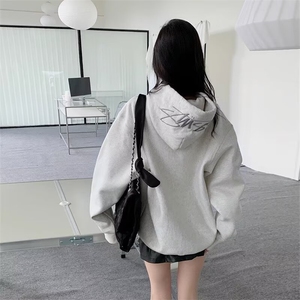 潮流流行美式宽松灰色抽绳卫衣帽衫女2025春运动休闲连帽上衣新款图片