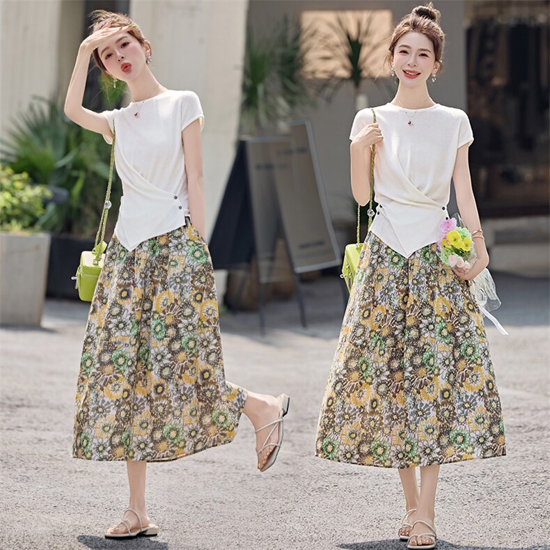 轻熟风休闲连衣裙套装女2025夏季新款气质短袖碎花半身裙子两件套，女装套装/套裙，微微衣阁