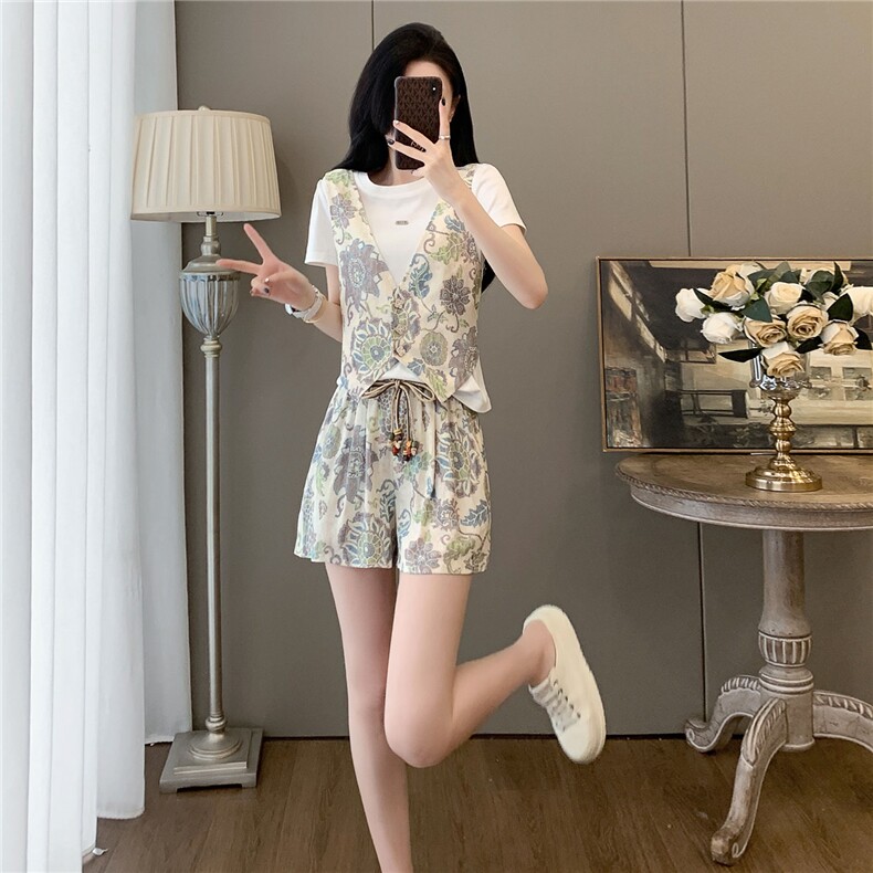 重工减龄时尚套装女夏设计感圆领印花马甲假两件套阔腿短裤两件套,女装套装/套裙,江南