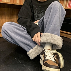 灰色