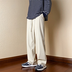 卡其色