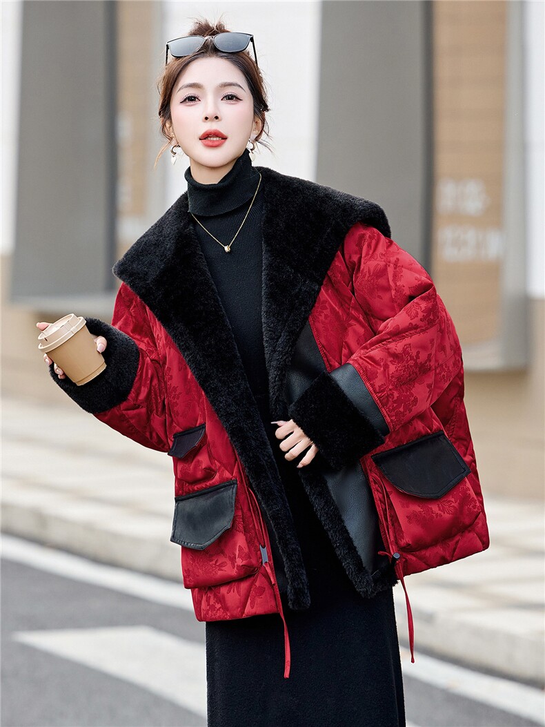 现货，现货，2025冬装新款皮毛一体拼接时尚潮流保暖羽绒服,女装羽绒服,伊仟回