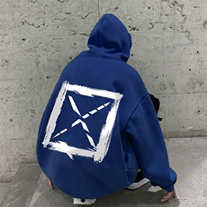 藏青色