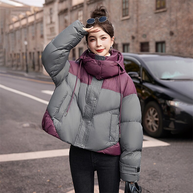 时尚撞色短款羽绒服女2024冬季新款加厚连帽保暖白鸭绒面包服外套,女装羽绒服,艾仟回(原伊仟回)