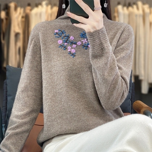 堆堆领100%纯羊毛衫女秋冬新款手工刺绣高领梅花羊绒衫百搭打底衫图片