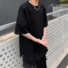 黑色