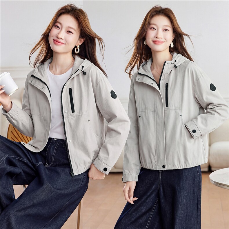 现货,2026春款新款时尚百搭短款风衣外套2色入连帽水洗棉，女装风衣，依万里