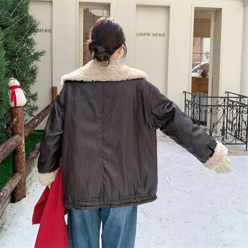 咖色羊羔毛翻领羽绒内胆皮衣外套女2025冬季新款时髦洋气保暖上衣,女装皮衣,艾米莉亚