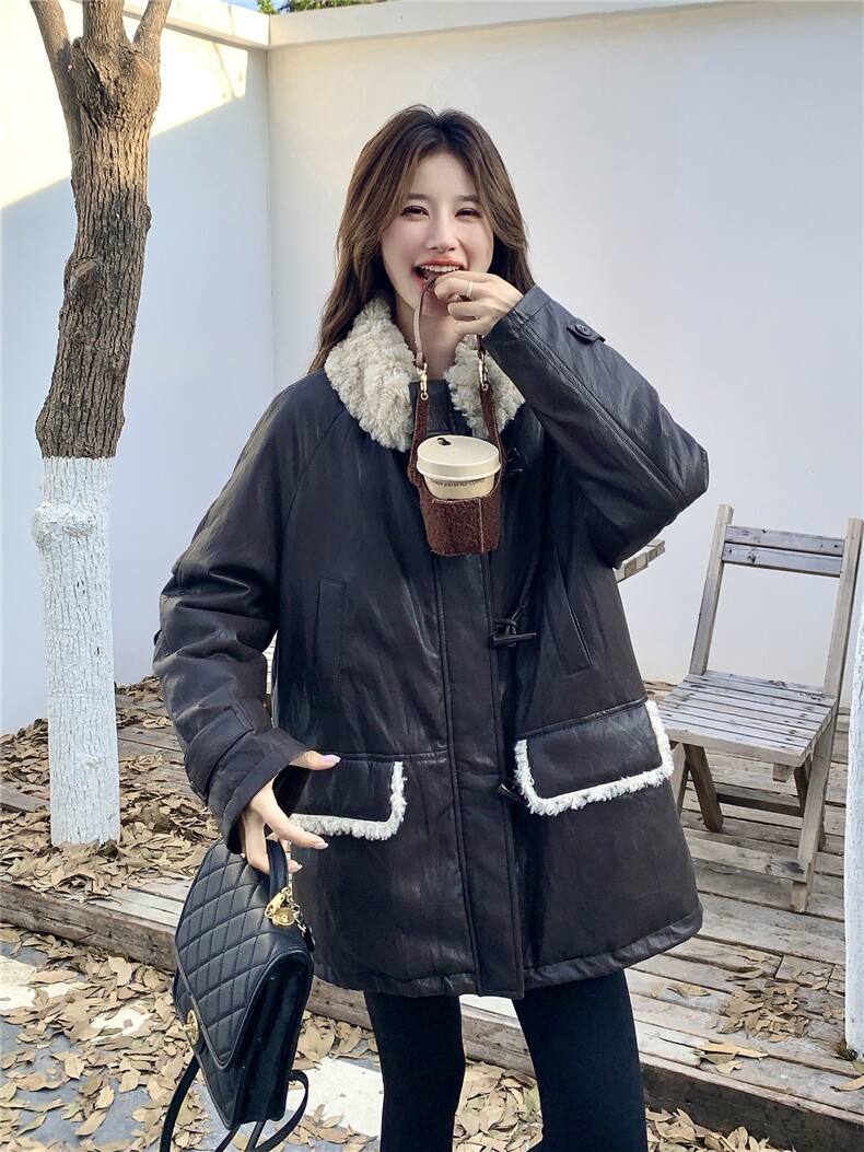 韩款羊羔毛翻领羽绒内胆皮衣外套女2025冬季新款时髦洋气保暖上衣,女装皮衣,艾米莉亚