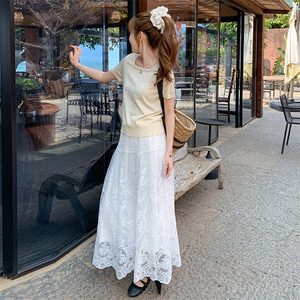 白色蕾丝高级感半身裙女2025春新款小个子梨型身材遮胯a字裙子，女装半身裙，灵力轩
