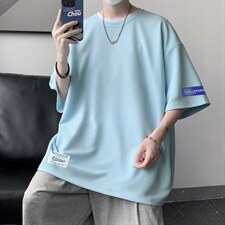 浅蓝色