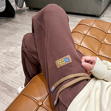 咖啡色