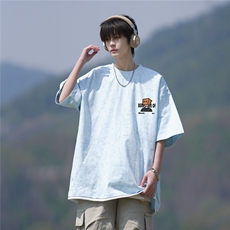 浅蓝色