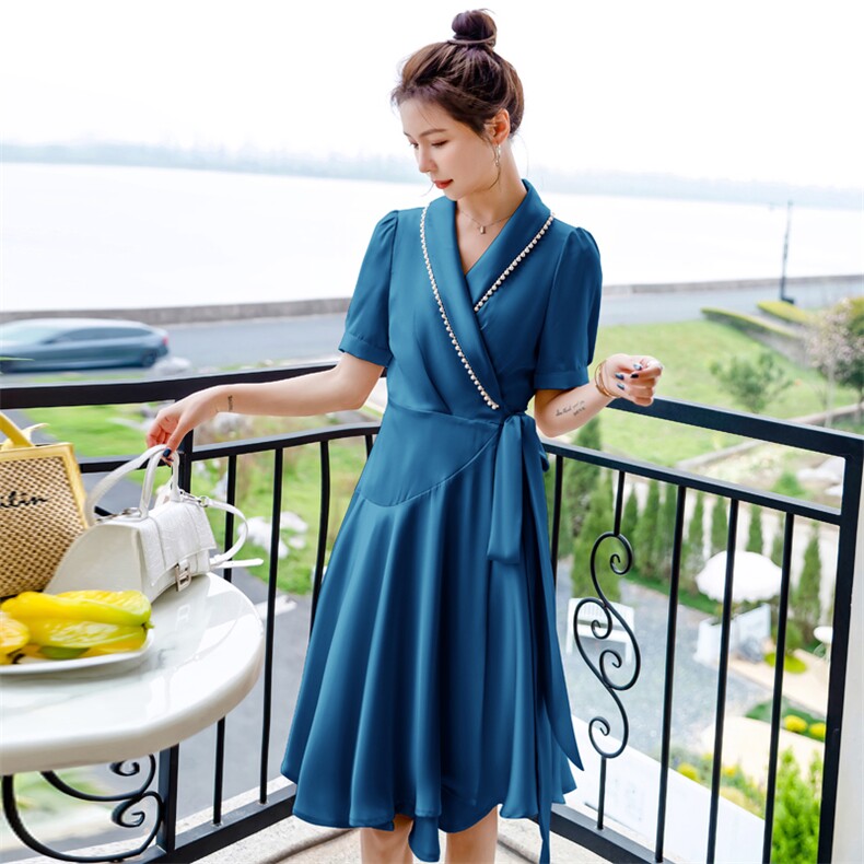 2023年夏季韩版通勤钉珠翻领中长款连衣裙,女装连衣裙,时尚俏佳人