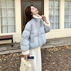 羊羔毛拼接短款羽绒服女2025年冬季新款小个子保暖减龄白鸭绒外套，女装羽绒服，2C032