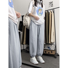 蓝色