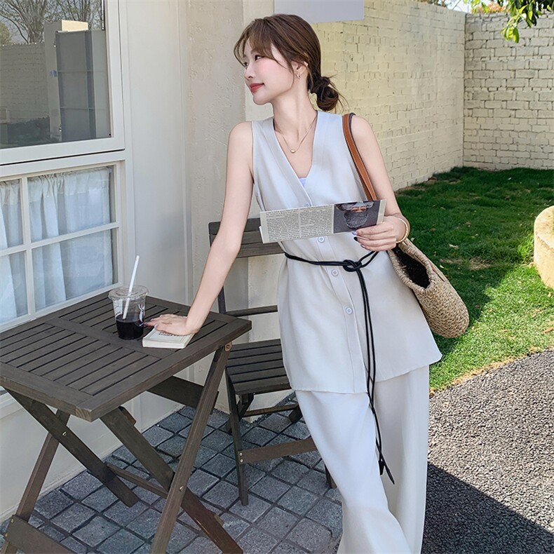 宽松型针织衫休闲白色美式脏脏风欧美风时髦小姨风通勤显瘦气质,女装套装/套裙,2C110