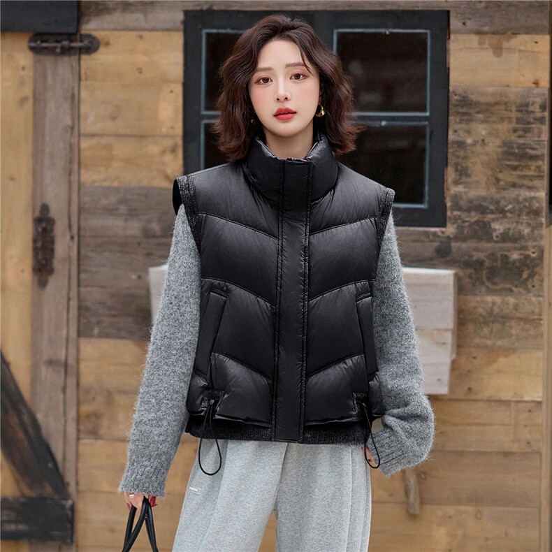 现货2025冬季新款保暖休闲纯色立领羽绒马甲,女装羽绒服,深水步