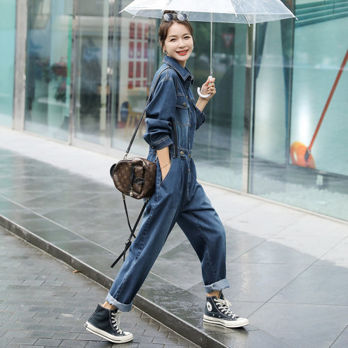 牛仔连体裤女春秋2025年新款时髦洋气减龄显瘦网红炸街工装连衣裤图片