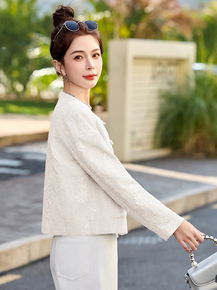 重工刺绣小香风短款外套2025春秋新款小个子上衣外套,女装短外套,朵莱米