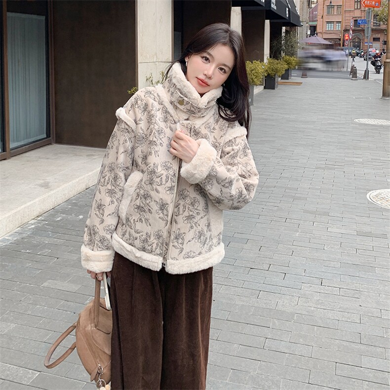 新中式国风印花皮毛一体棉服女2025冬季新款显瘦保暖加厚加绒上衣,女装羊羔毛/颗粒绒,灵力轩