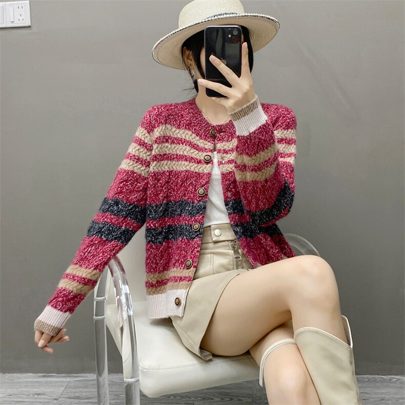 秋冬新款山羊绒文艺轻奢时尚5针3股加厚拼色花纱开衫针织毛衣，女装羊绒衫，织绒羊