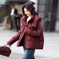 新标90白鸭绒短款羽绒服女2025年冬季新款立领连帽羽绒服，女装羽绒服，鑫源服饰