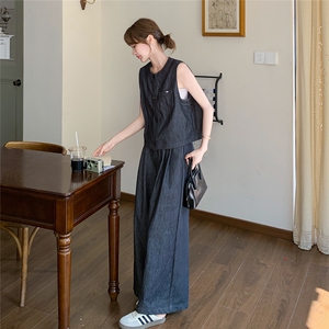 小众设计2025夏季穿搭配一整套减龄薄款牛仔马甲阔腿裤女两件套图片