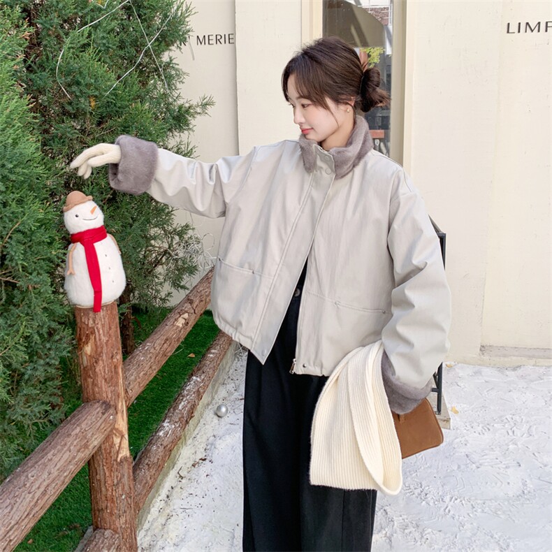 率性简约风毛绒拼接羽绒服女2025冬新款休闲气质防风立领羽绒外套，女装羽绒服，艾米莉亚