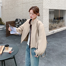 卡其色