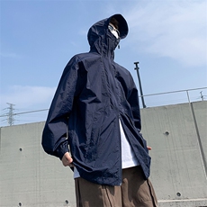 藏青色