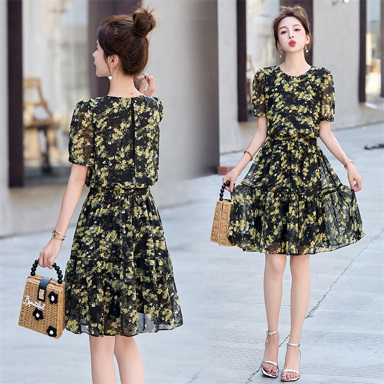 巨好看的连衣裙2025夏新款小个子超好看独特漂亮法式气质碎花裙子，女装连衣裙，朵莱米