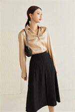 （现货）褶皱缎面V领简约衬衣，其它，M&VC