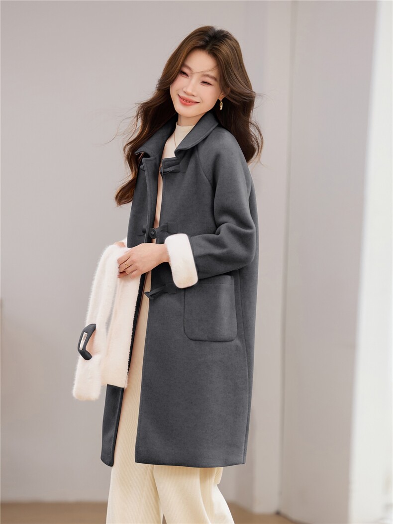 撞色毛绒拼接复古盘扣呢大衣女2025冬季新款甜酷减龄长款毛呢外套,女装毛呢外套,江南富贵女