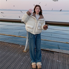 韩系拼接撞色格子围巾短款羽绒服女2025冬立领宽松小个子减龄外套，女装羽绒服，艾米莉亚