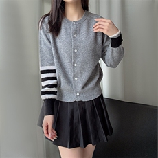 开衫条纹拼接圆领单排扣显瘦2024年秋季针织衫，女装羊毛衫，臻纶羊绒