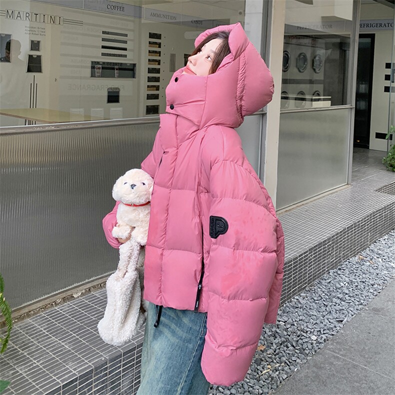现货50绒2D078-8095-P265K388玫红色面包服羽绒服设计款,女装羽绒服,2D078