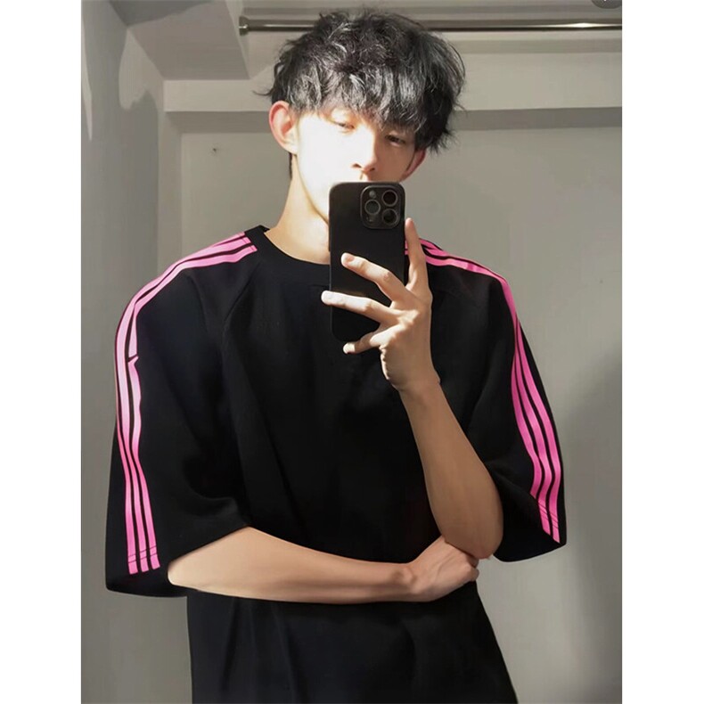 抖音得物品质二开240克宽松纯棉美式潮牌印花三条杠中性风短袖T恤,男装T恤,电商A486
