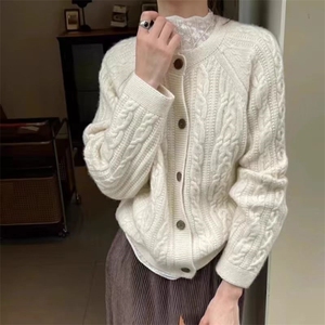 开衫女时尚V领秋冬慵懒软糯休闲宽松保暖针织衫图片