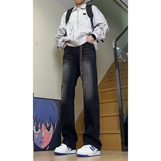 黑色