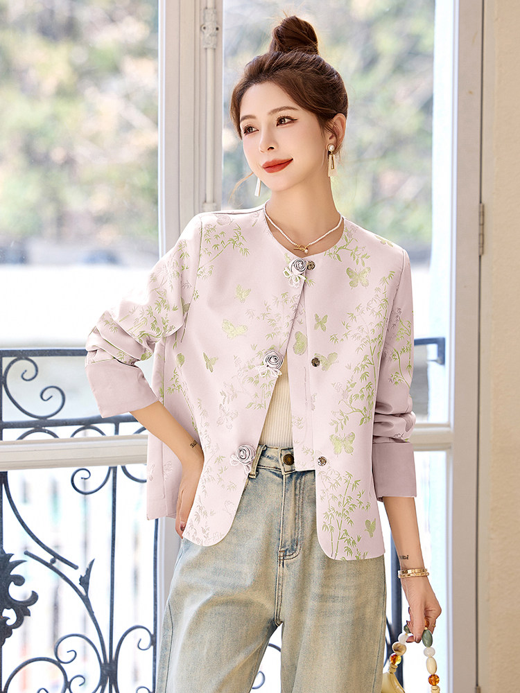 2025年开春季新款蓝色印花高端春秋小个子新中式国风短款小外套女,女装短外套,橙子家